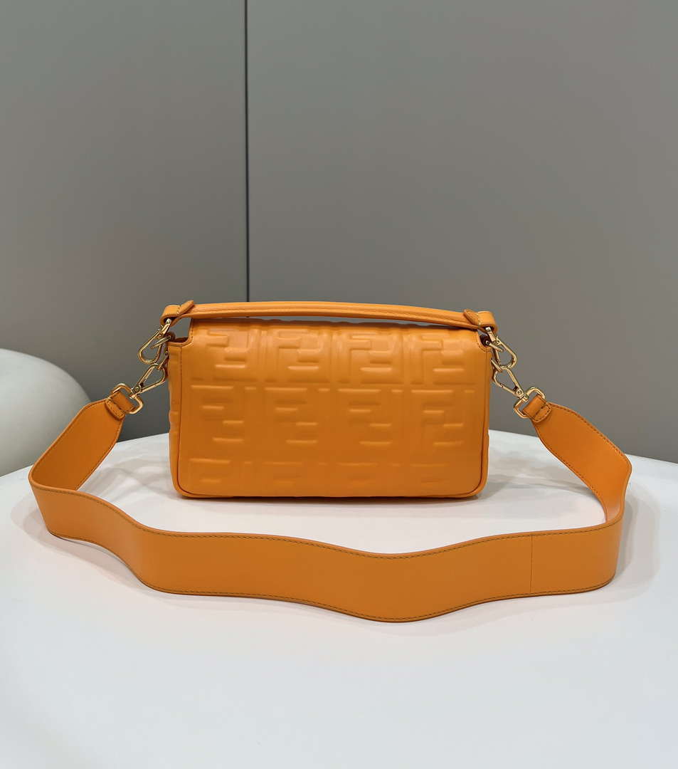 fendi-8br600-baguette-medium-orange-leather-0135m-bag-002-luxi.com.ru